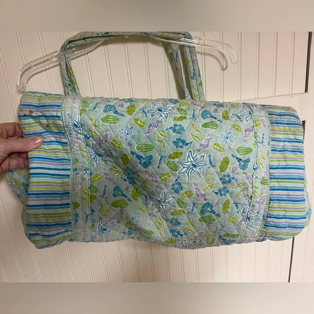 Bueno Floral Quilted Overnight/Weekend Bag - Multicolor